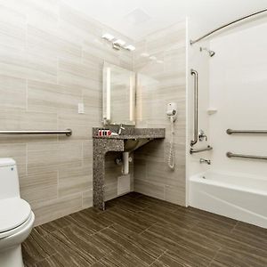 Chambre Double avec Accès aux Personnes Handicapées