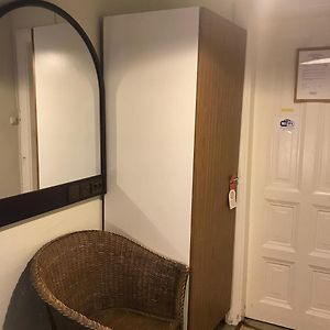 Chambre Budgétée Lit King-Size