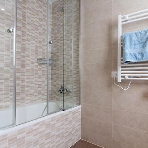 Appartement à 3 Chambres à Coucher