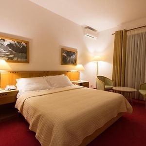 Chambre Standarde Lit King-Size