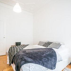 Appartement à 3 Chambres à Coucher