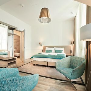Chambre Exécutive Lit Queen-Size