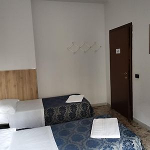 Dormitory Room Mixed