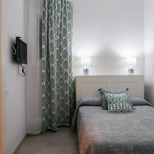 Private Bathroom Single Room