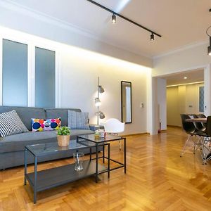 Appartement à 4 Chambres à Coucher