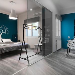 Autonomous House In The Heart Of Plaka