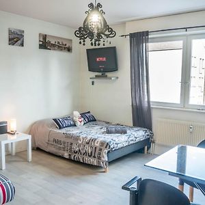 Travel Homes - The Eastside, Parking And Downtown