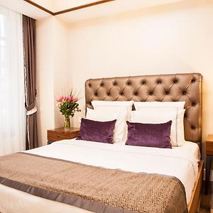 Appartement à 3 Chambres à Coucher