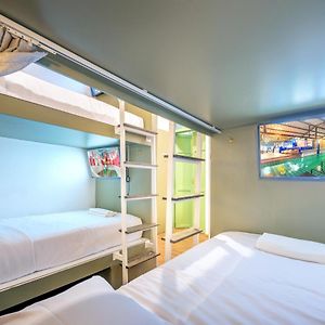 Dormitory Room Mixed