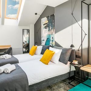 Camera Apartments