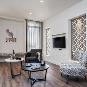 Urban Nest - Suites&Apartments