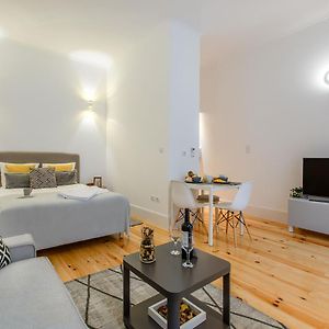 Santa Catarina Experience In Porto