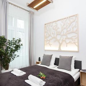 Appartement à 2 Chambres à Coucher