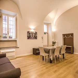 Appartement Luxe à 2 Chambres à Coucher