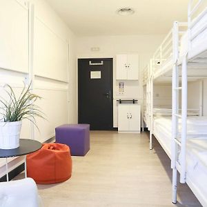 Dormitory Room Mixed
