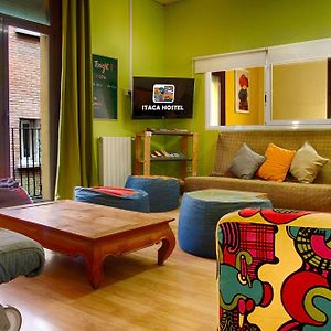 Dormitory Room Mixed