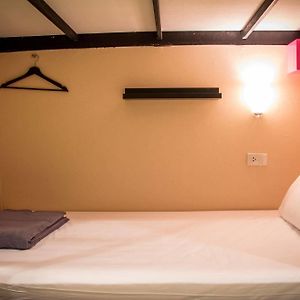 Chambre Juste Pour Femmes Dortoir