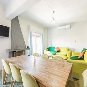 Space Paradise Apartments