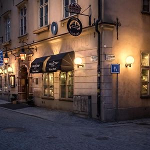 Victory Apartments