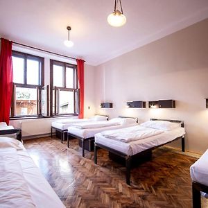 Dormitory Room Mixed