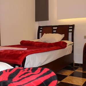 Family Palace Hostel