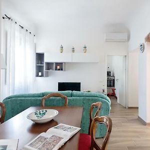 Appartement à 3 Chambres à Coucher