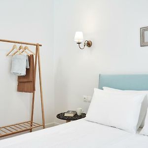 Luxury N Chic Athens Museum Apt