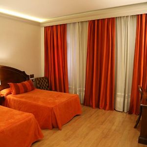 Chambre Lit Queen-Size