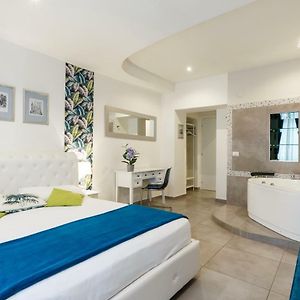 Aeterna Suites Collection