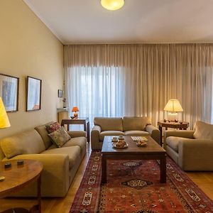 Art Deco Spacious Appartment Close To Centre