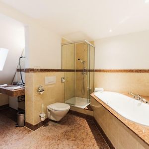 Chambre Standarde Lit King-Size
