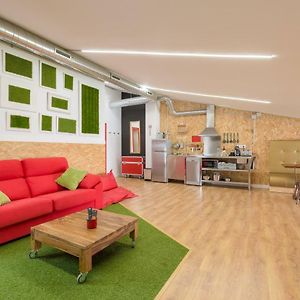 Tomate Rooms