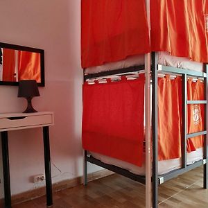 Chambre Juste Pour Femmes Dortoir