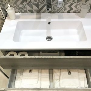 Private Bathroom King Room
