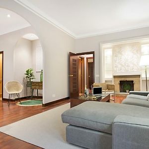 Appartement à 3 Chambres à Coucher
