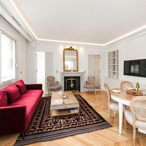 Appartement à 2 Chambres à Coucher
