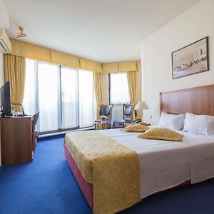 Chambre Exécutive Lit King-Size