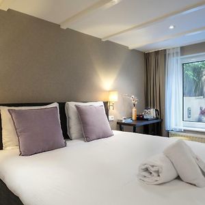 Chambre Petite Double au Sous-Sol