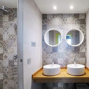 Private Bathroom Triple Room