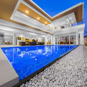 Davinci Pool Villa Pattaya