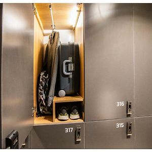 Chambre Juste Pour Hommes Dortoir