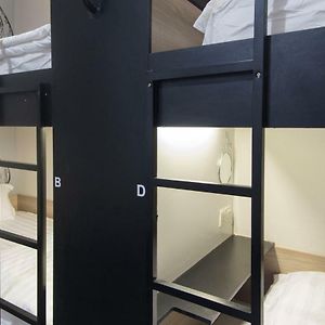 Dormitory Room Mixed