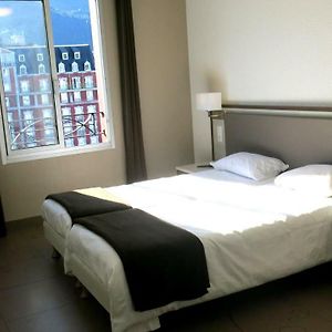Appartement à 2 Chambres à Coucher