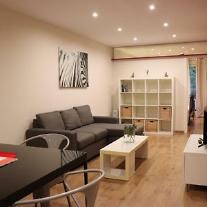 Appartement à 2 Chambres à Coucher