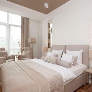 Avanti Home