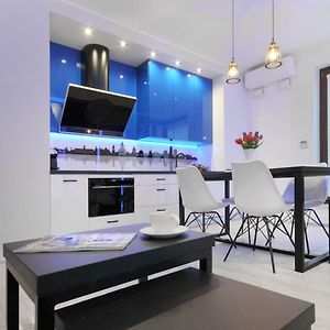 Bulwary Wislane P&O Serviced Apartments With Ac