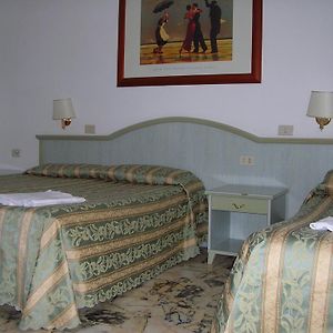 Private Bathroom Quadruple Room