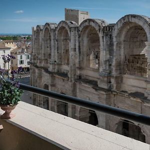 Studio avec balcon donnant sur les Arènes d’Arles