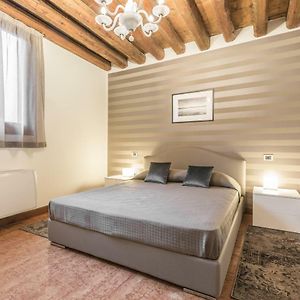 Ca' Del Monastero 6 Collection Chic Apartment For 4 Guests With Lift