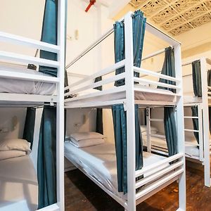 Dormitory Room Mixed